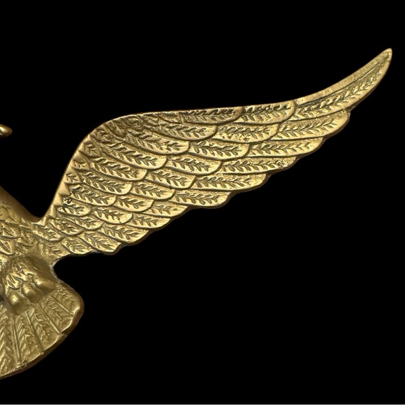 Vintage Mid Century Cast Brass Eagle Bird Metal Hanging Wall Patriotic Decor - Picture 9 of 14